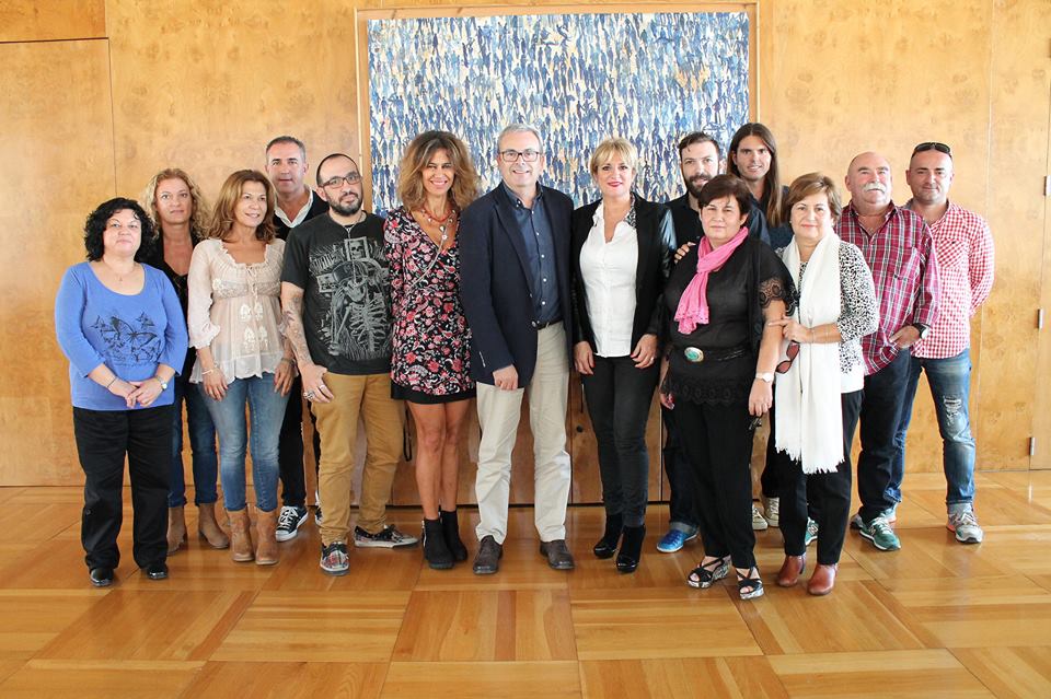 Pasarelaadlib's tweet photo. Unidos por la #moda de #Ibiza, unidos por Adlib #enhorabuena #adlib2015 #adlib2016 @Diazmarta6 @Consell_Eivissa https://t.co/yajXaXOJ21