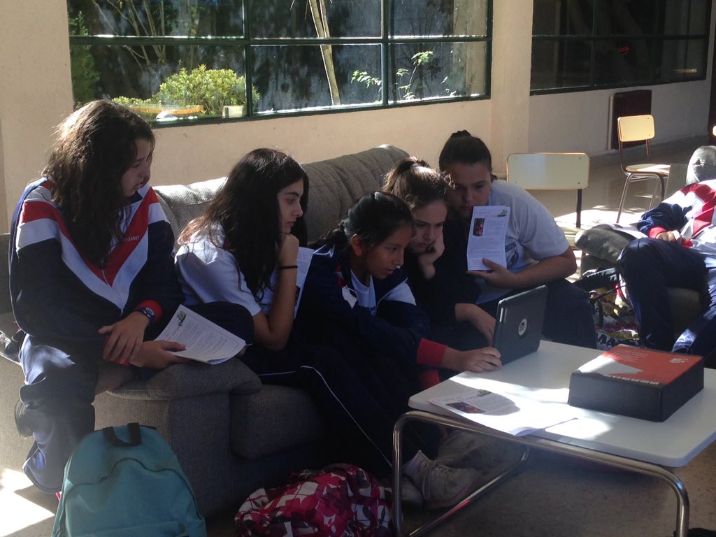_mdangels's tweet photo. Jornada de Reflexió amb 3r d'ESO #connectem #déu #jo #elsaltres #món https://t.co/a2VCJgIaJZ