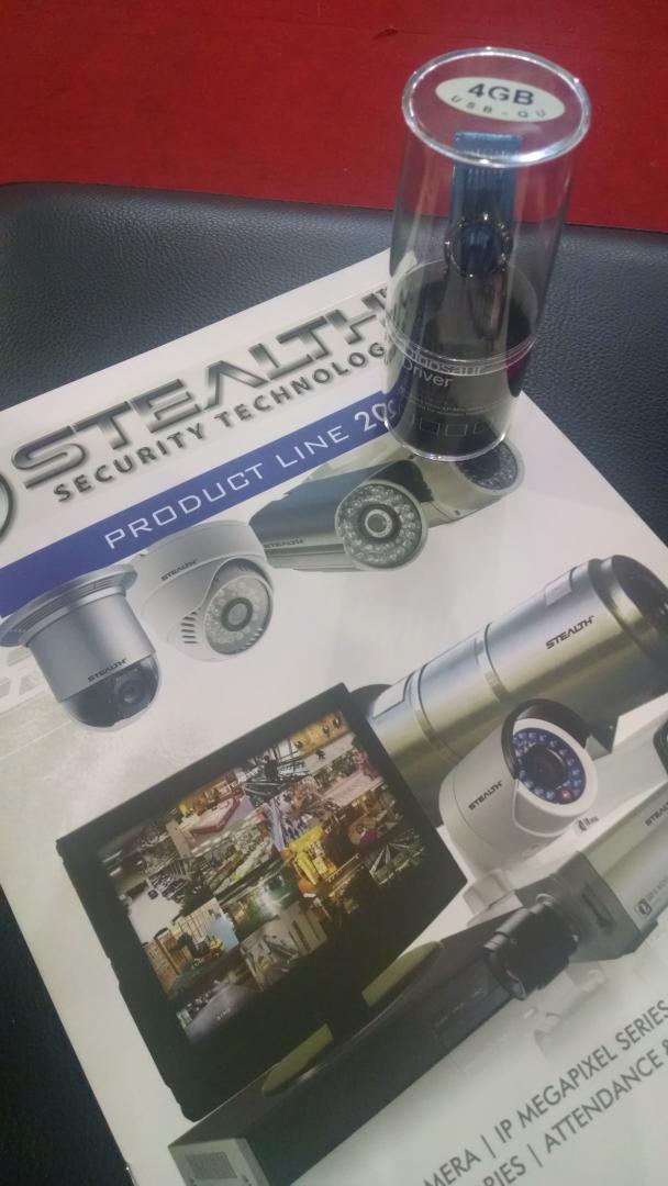 CCTVManID's tweet photo. Ayo dapatkan FlashDisk 4GB dengan mengunjungi photo booth @CCTVManID di @Indocomtechnet Hall B B22! #CCTVMan https://t.co/jUBLRIxR5E