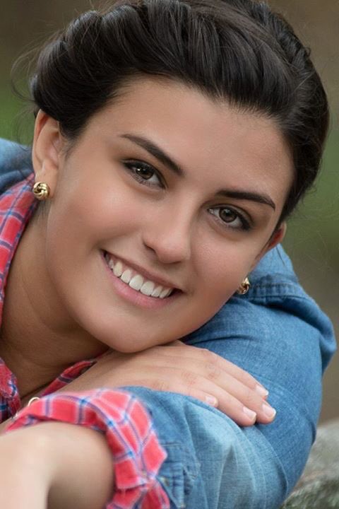 sallysphoto's tweet photo. CLASS of 2017 MODEL @angelfish950 scoped out new photo sites #gorgeous #jrmodel @taunton2017 https://t.co/PAkOlaAIhy https://t.co/pFQnSvPkiY