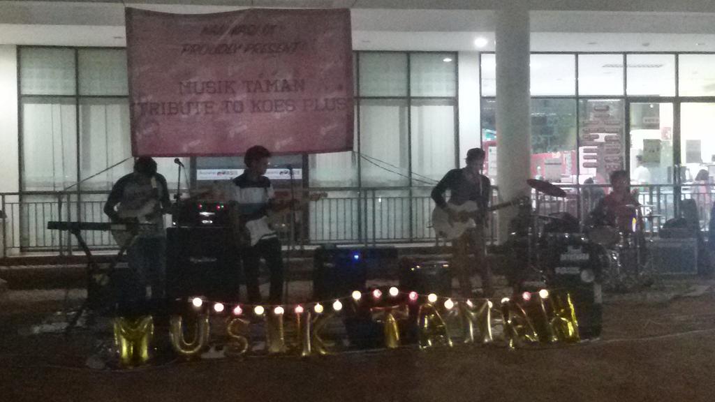 Next performance....Devida!