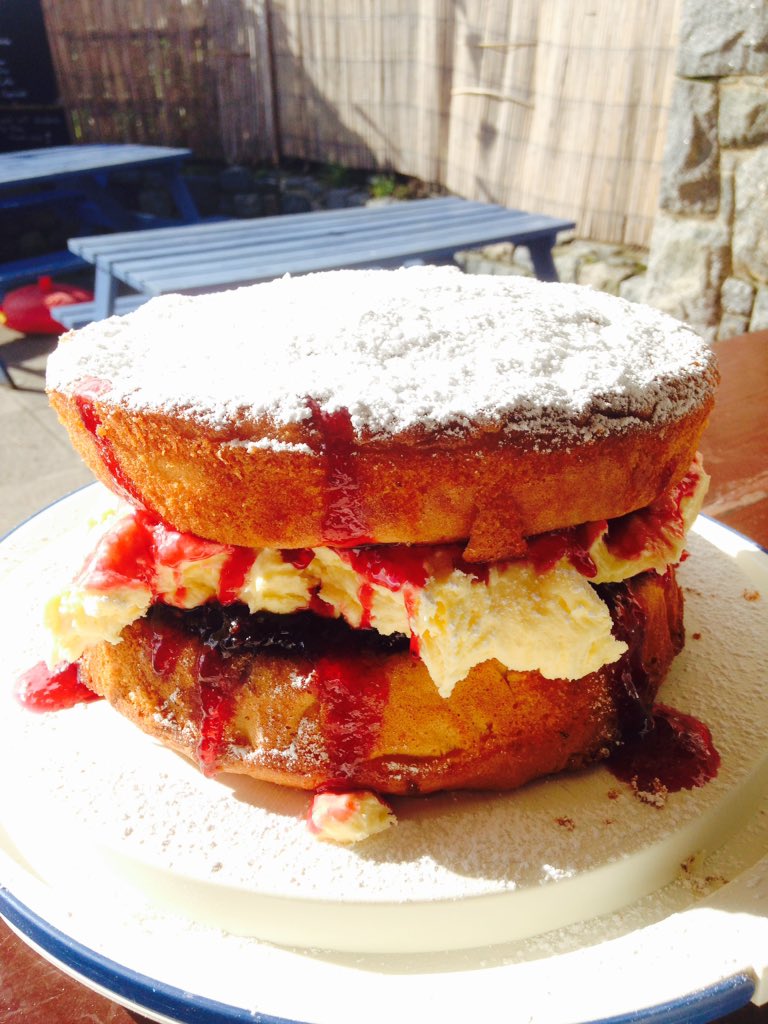 RousseKiosk's tweet photo. On the cake board today 
#homemade #blackberry Victoria. Sandwich https://t.co/FGRJaD1HSn