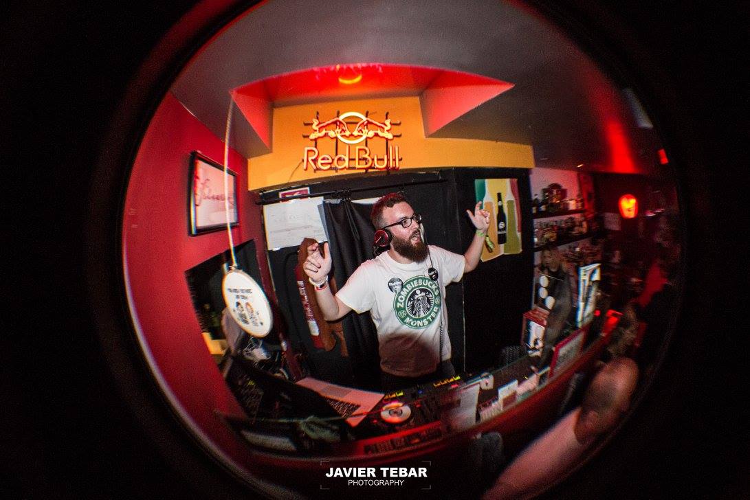 Fotos de la que liamos el pasado sábado 17 de octubre en <a href="/VELOURIA_LIVE/">VELOURIA LIVE</a> en Albacete. Gran tarde-noche increíble<3