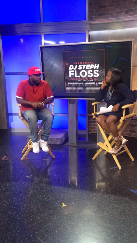 Ms_Erika_Sykes's tweet photo. @djstephfloss chats w/ @TIA_EWING about his inaugural #Stephflossweekend don't miss out! #Elmnt13 https://t.co/I6pK4jan4U