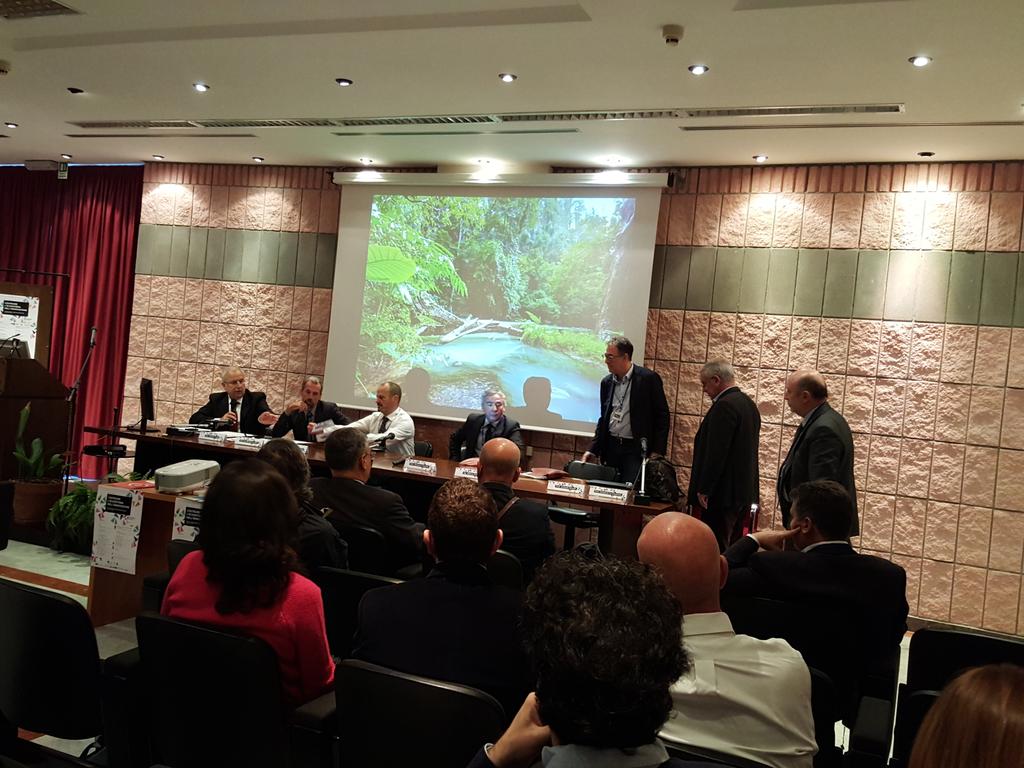 Arianna Pipitone (@ariannapipit0ne) on Twitter photo Inizia la tavola rotonda... Costruire l'ecosistema dell'Innovazione <a href="/informamuse/">InformAmuse s.r.l.</a> <a href="/tonneiro/">Tonneiro</a> <a href="/ArcaIncubatore/">Arca Incubatore</a> Inizia la tavola rotonda... Costruire l'ecosistema dell'Innovazione <a href="/informamuse/">InformAmuse s.r.l.</a> <a href="/tonneiro/">Tonneiro</a> <a href="/ArcaIncubatore/">Arca Incubatore</a>