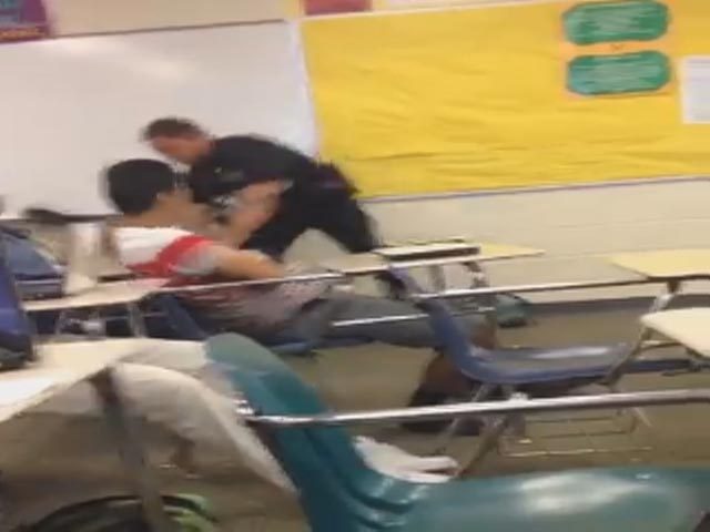 WBTV_News's tweet image. . @RevJJackson is speaking on #AssaultAtSpringValleyHigh in #CLT @ 8 a.m. #WatchWBTV » shout.lt/bgL20