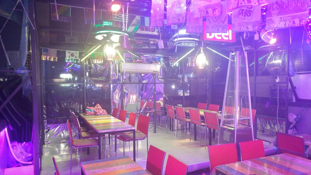 0bc8086d4b7140f's tweet image. 하늘포차