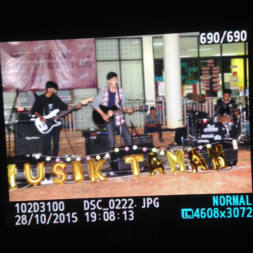 now 🎶 : The Future - Sugar