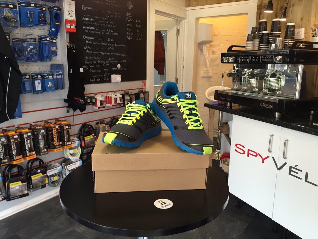 RobbieSailing's tweet image. 1st treat of the day, new sailing shoes @SailSpyUK @pearlizumi #newshoes