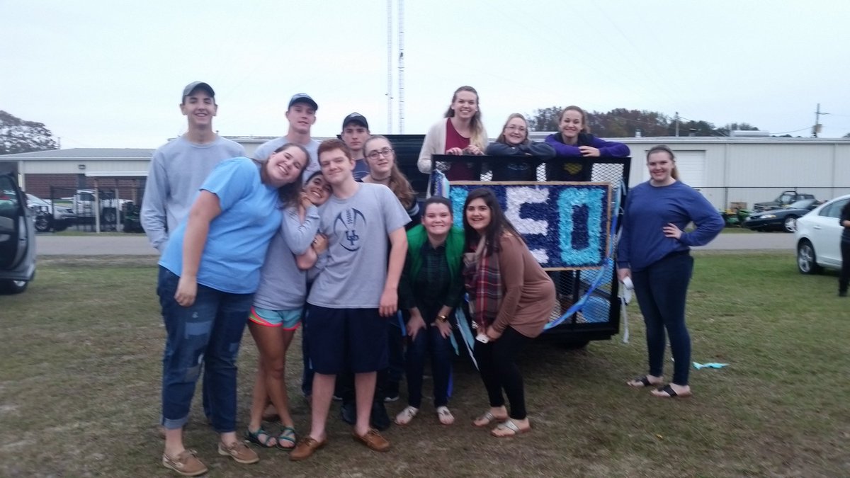 UP LEO Club tweet media