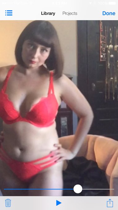 Stills from a #CustomVideo uploading to a fan right now! https://t.co/Z8SKekE6Zd<a href="/tag/customvideo"class="tags">#CustomVideo</a>