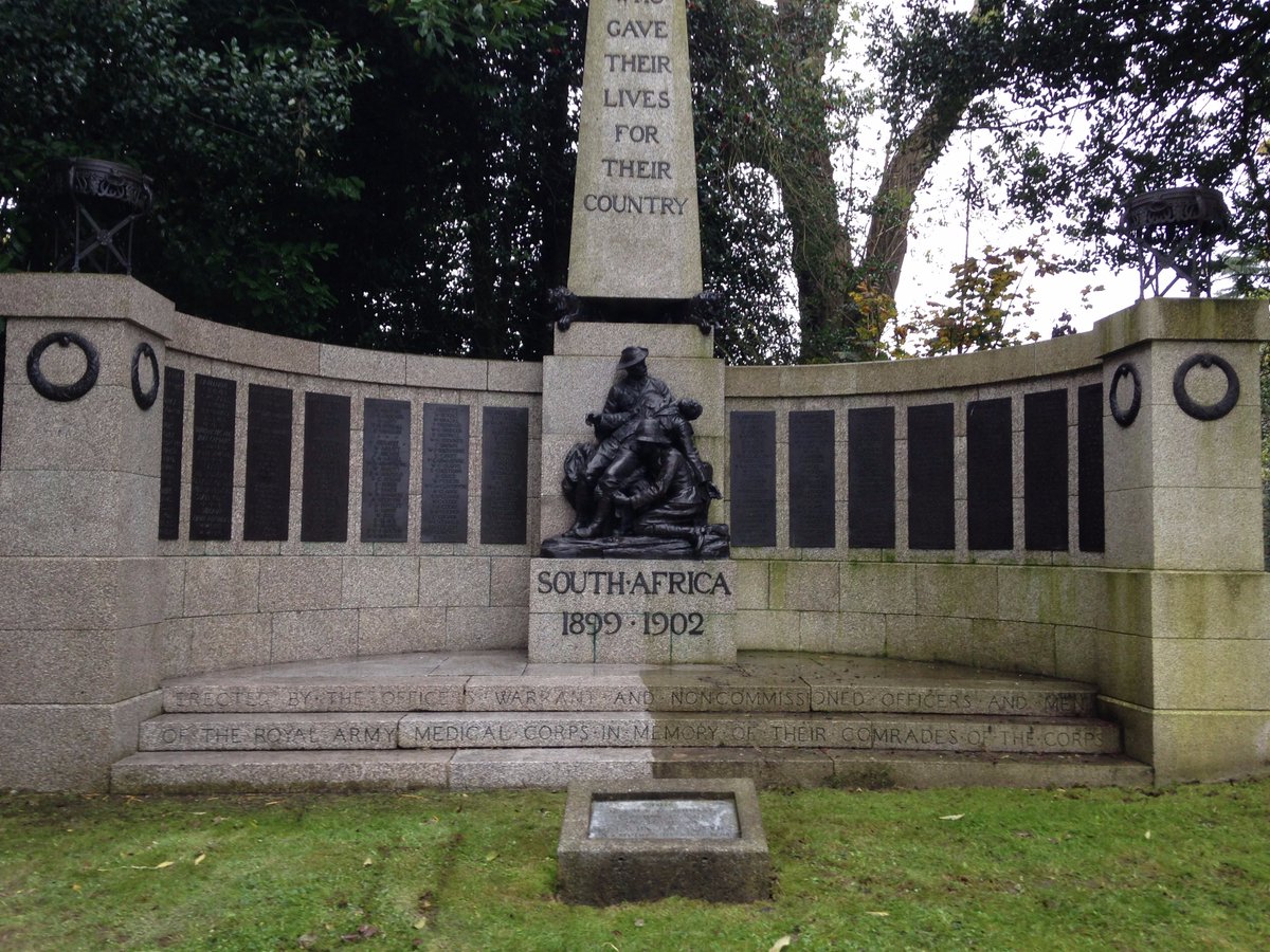 Millgrove1's tweet photo. What a difference - half way through cleaning the South Africa memorial on Gun Hill for Remembrance Day next week https://t.co/UQ9MAAO92z