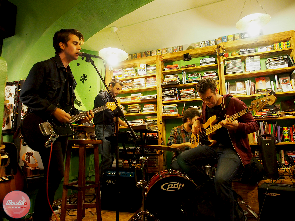 AkustikaSession's tweet photo. Nove fotke smještene u FB galeriju - @Orvel u @RockmarkZg: https://t.co/3IUnnMsosG https://t.co/mS2VXbdL1g