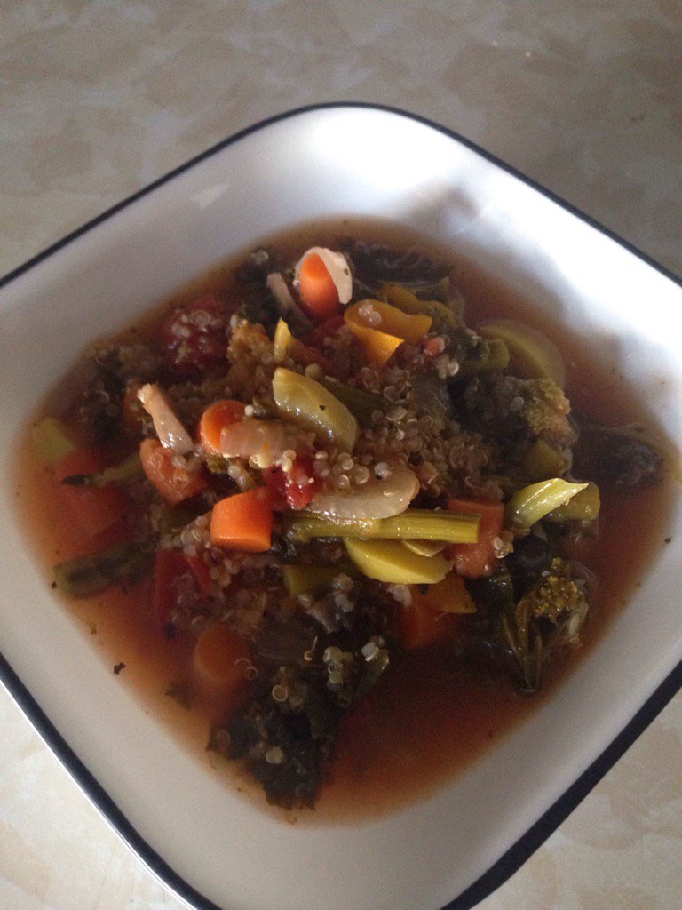 BrightEyed_Life's tweet photo. A veggie and quinoa soup keeps the doctor away #healthyliving #stronglife #nutritious https://t.co/2WPqYqpPQT