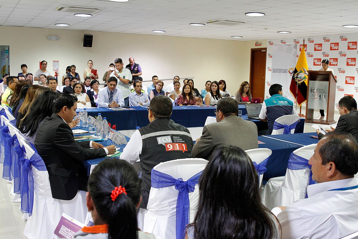 MujeresEcu's tweet photo. Cuenca será sede de sexta #MesaTerritorial para prevención y erradicación #ViolenciaDeGénero https://t.co/nTAeRECaLS https://t.co/9XcXU7G9XG