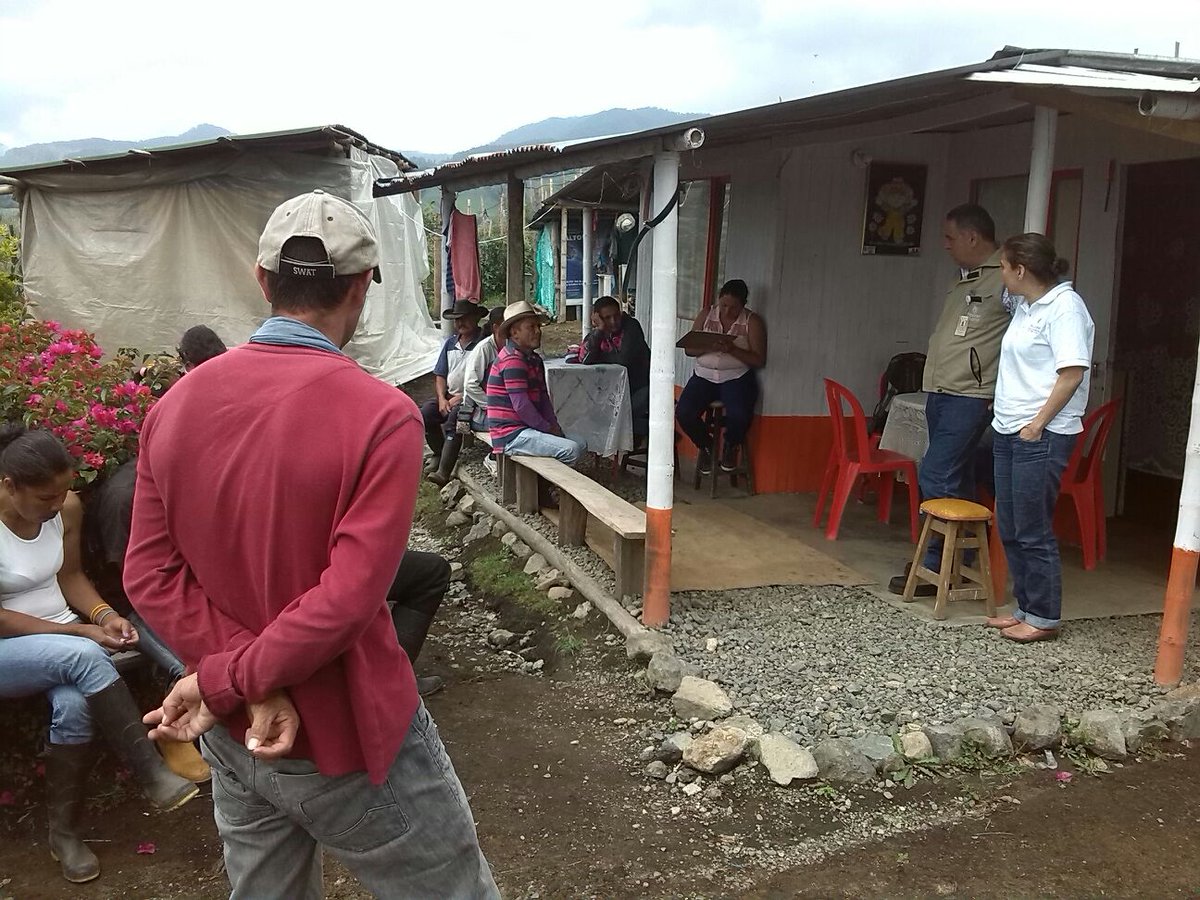 ADR_Colombia's tweet image. #IncoderAvanza mediante reuniones y notificaciones a beneficiarios de predio La Moravia en Guática, #Risaralda