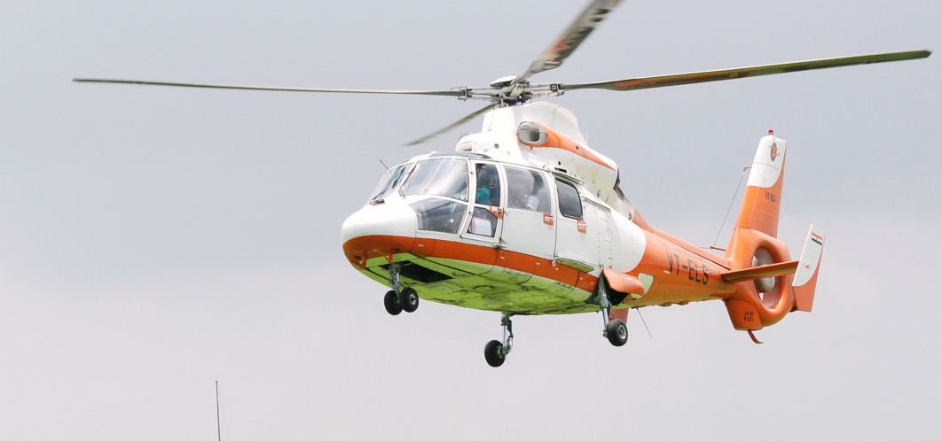 timesofindia's tweet photo. #PawanHans chopper crashes into sea, two pilots missing https://t.co/ApKO0gsOz5 (Representative image) https://t.co/MqSAwiDP5u