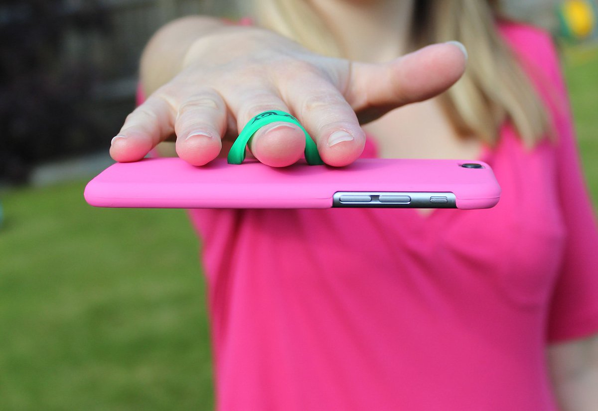 PhoneFingy's tweet photo. Don't miss out on the perfect shot because you're afraid of dropping your #phone. #NeverFumble with Fingy. https://t.co/ReVIhx19SJ