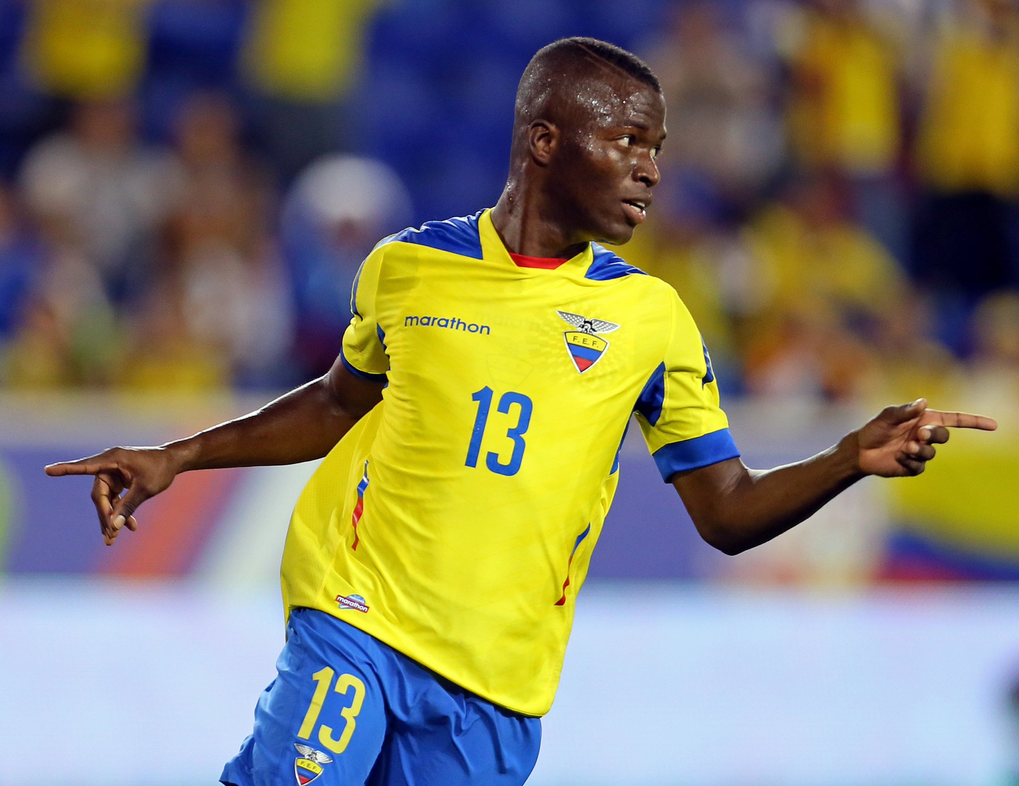 Happy birthday to: Enner Valencia (26), Marcell Jansen (30), Mario Melchiot (39), Luis Figo (43).  via 