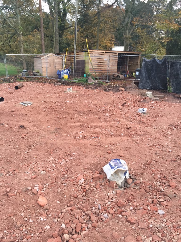 WeareeaseJay's tweet photo. Piling to the house well underway! So far so good!! #deerparkhotel https://t.co/EhASEZgpTT