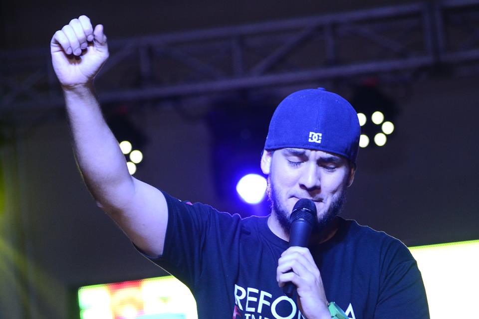katiuscaurdanet's tweet photo. Juanpa dando su testimonio que fue de gran bendición.
@PactoDeGracia en #LOAD2015
@Juanpapdg @CharlsPDG @IsaacPDG https://t.co/g5pYm3MrhW