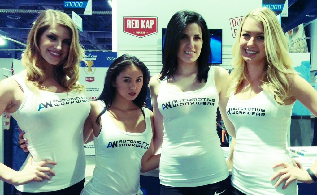 Autoworkwear's tweet photo. #sema2015 day two. Stop by our #automotiveworkwear #redkap booth: 30245 at 11 and 2pm for t-shirts #giveaway https://t.co/0VjbSJRWtd