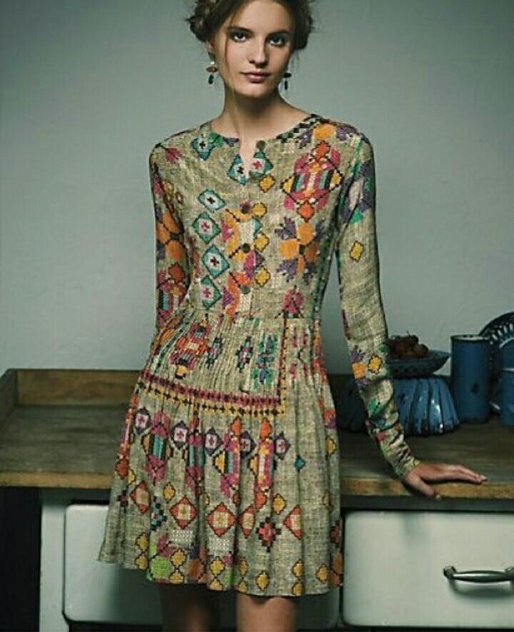 RubMagazine's tweet photo. @vilnamoreira #FashionRM #StyleRM #TuRevistaInteractiva https://t.co/sFpnD6hEt8