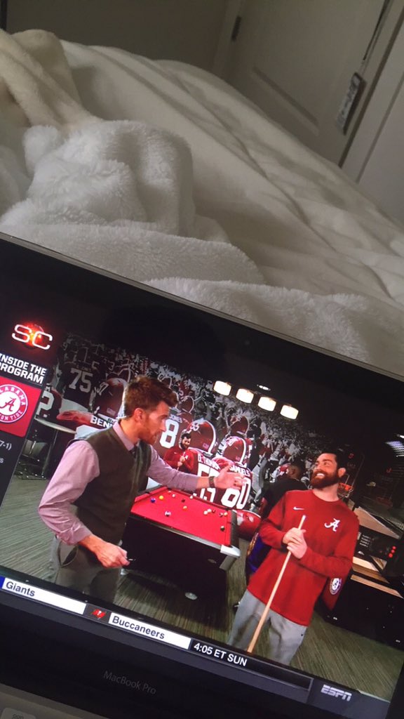 tannerwall_'s tweet photo. omg babe so cute n happy on espn 😂😂 @Rmullaney08 https://t.co/3E2NVp6ggY