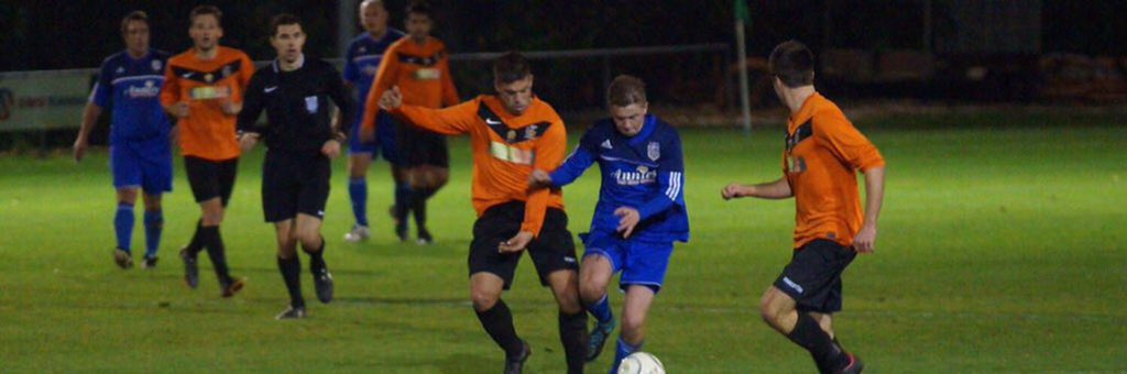 DCFA_Academy's tweet photo. Academy referee; @RefRHedges in @swpleague East action at Coach Road. #DevonRefs https://t.co/Li66UbCKYQ