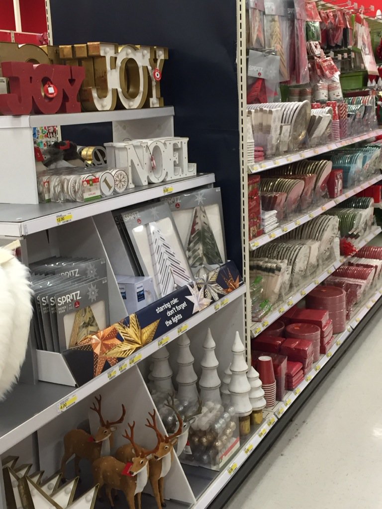 Feeling the holiday spirit at #t0305. #G296SetAndFull <a href="/wade_hopper/">Wade Hopper</a> <a href="/bigdh42/">Dustin Hamilton</a> <a href="/jenifer_griffin/">Jenifer Griffin</a>