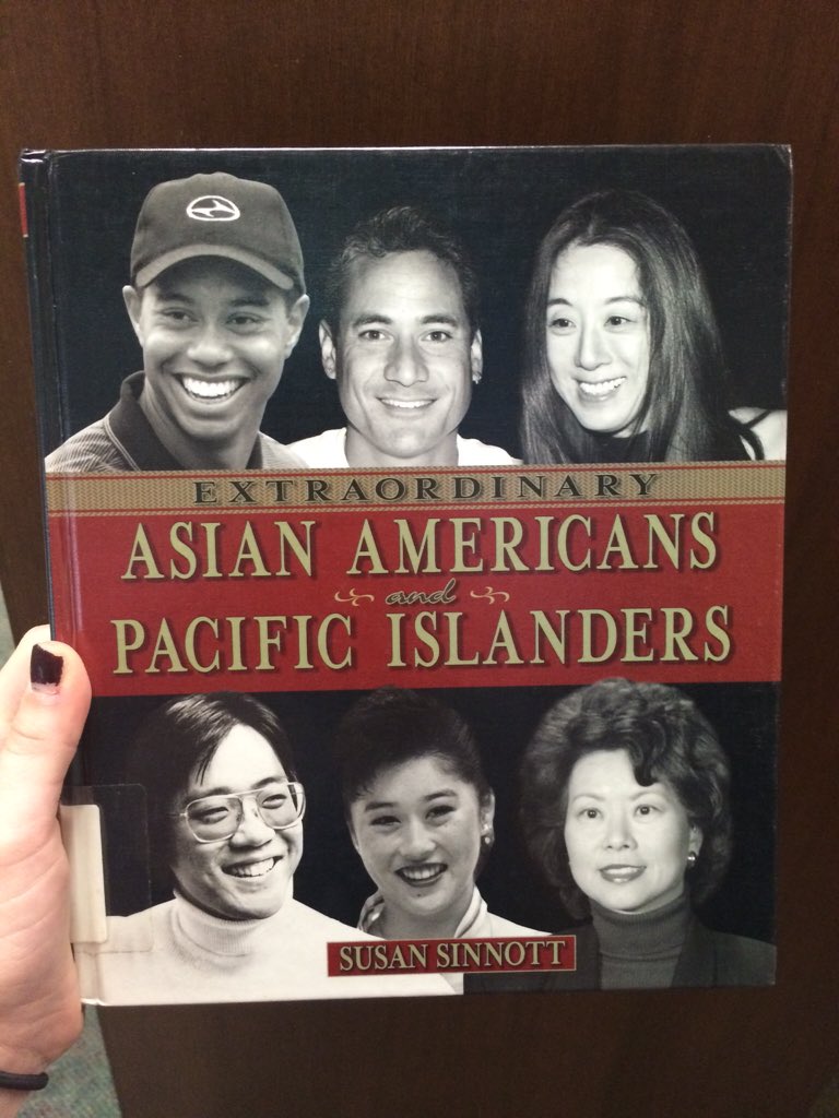 meganredm0n's tweet image. #ekulibraries #libraryswag 📚🔎