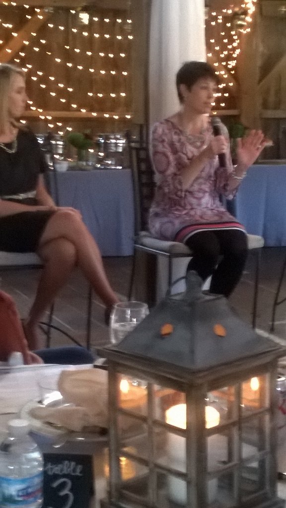 NoblesvilleCOC's tweet image. #winweek @3384her_julie @StVincentIN Dr Albright - Shop the supermarket perimeter,avoid high fructose corn syrup