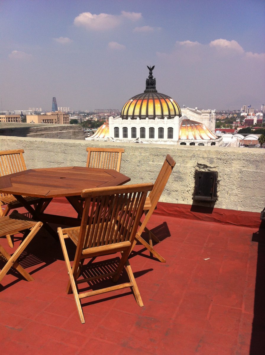 tangee's tweet photo. Hey #museomix ! Who has the most incredible working area ? @MuseomixMx I think... :) #Mexico https://t.co/wIgJd1JqZm
