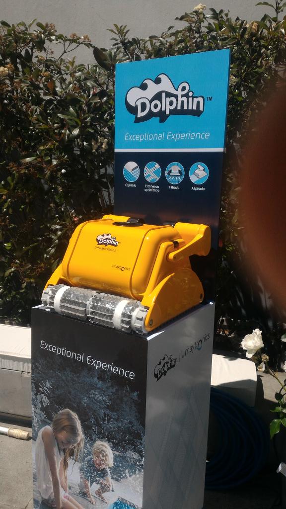 TrendHuntingBA's tweet photo. Hoy @Dolphin_AR dio a conocer nuevos modelos en #robótica para #limpiezadepiscinas #experienciadolphin https://t.co/Vx3Vv1xjKp