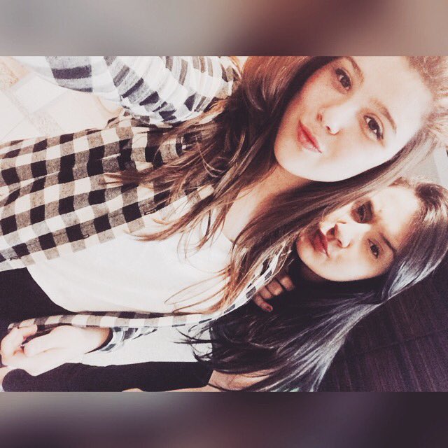 ffealcantara's tweet photo. É ser humano ou é um anjo? #TaComigo #NãoMeDeixaSozinha #AmigaParceira ❤️💥 https://t.co/vTKHc9LX6L