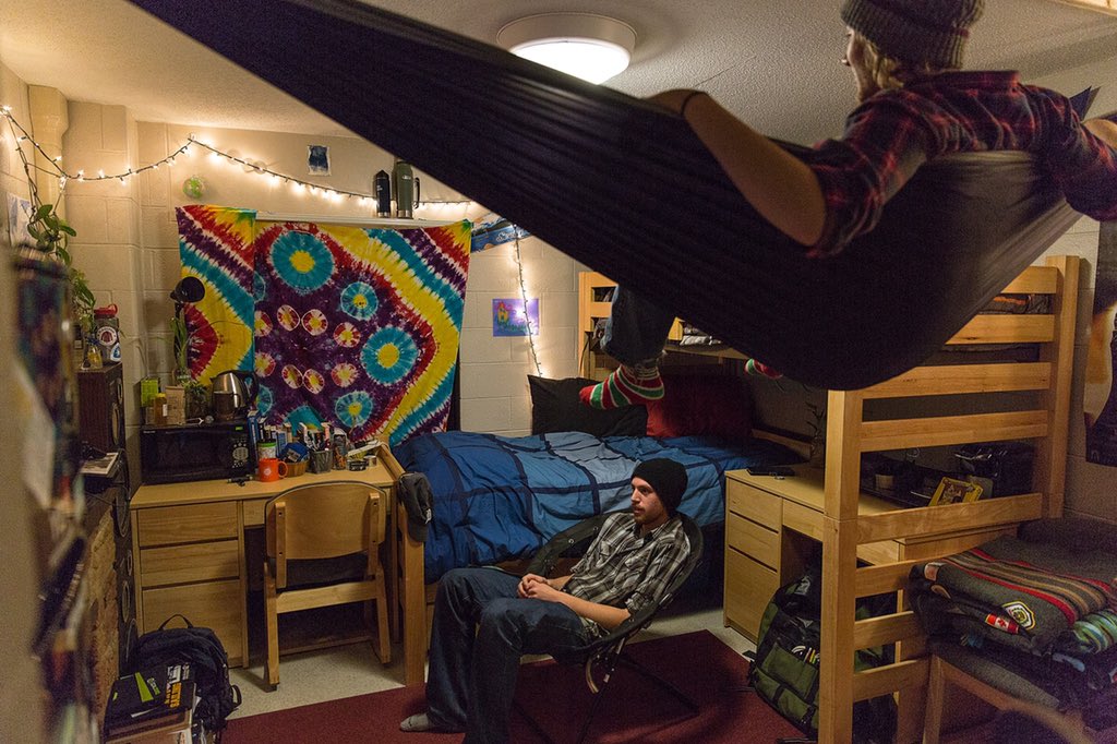 HRLNMU's tweet photo. Out of 20 finalists, Ben & John of #HuntHall are the 2015 winners of Rock Your Room!! #livingNMU #shareNMU https://t.co/LKs1swDVKZ