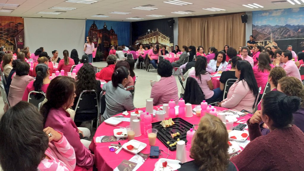 COBAEDoficial's tweet photo. Nuevamente @Marisol_rosso trae a las mujeres de la familia COBAED #CaféRosa todos contra #CancerDeMama @chuycabrales https://t.co/outbe3xSal