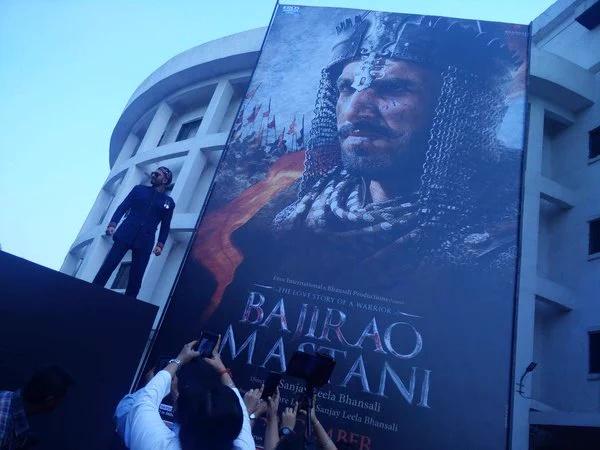 Bajirao Mastani poster launches in a royal way, standing 60feet tall.