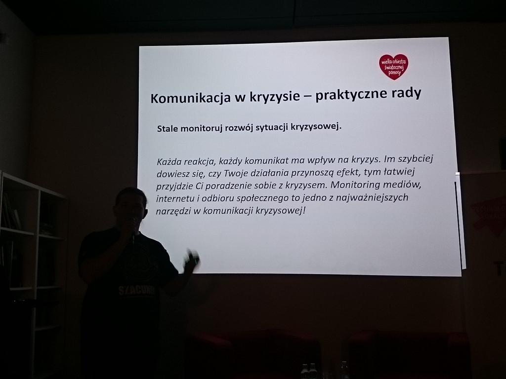 gloria_zk's tweet photo. #monitoruj rozwój sytuacji kryzysowej @MilkeePL @fundacjawosp @wzmacniaczorg #techklub #krakow https://t.co/8NBi591Htj