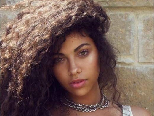 allkpop's tweet photo. ICYMI: Beautiful Rapper Alexandra confirmed as new member of RaNia! https://t.co/hlY1uzmPuI https://t.co/AEefX5pR1p