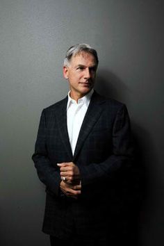 SwanLaurenceFan's tweet photo. #LeroyJethroGibbs soooo sexy 
#JustPerfectMan https://t.co/q6NpJxMceG