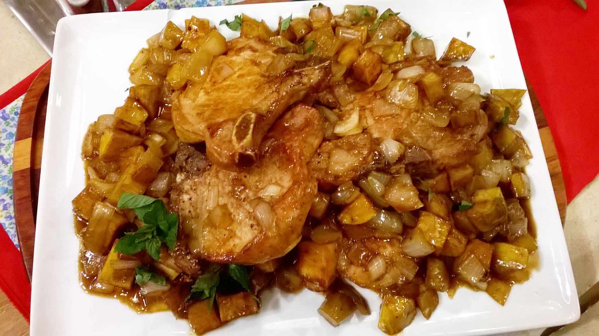 cocinerosarg's tweet photo. Todos los días nuevas #Recetas en  https://t.co/k8U3vDkqct
Hoy @ximena_saenz hizo #LaRecetaDictada https://t.co/ObVmVCkR03