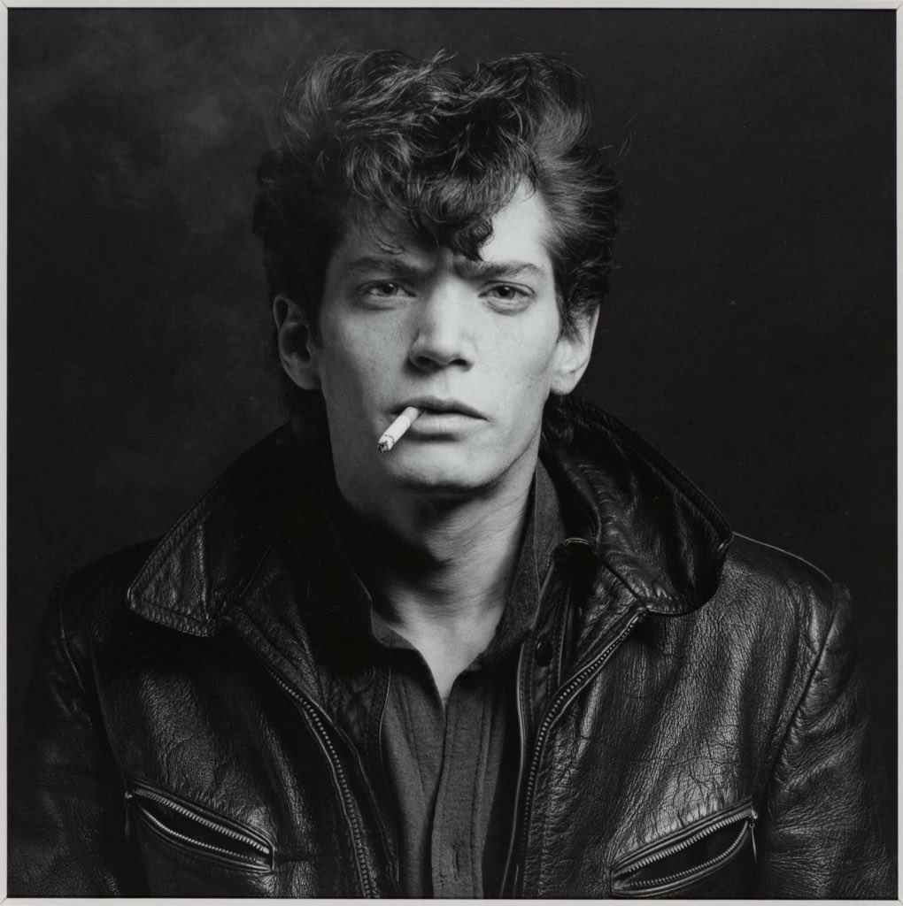 Happy birthday to Robert Mapplethorpe, born in this day in 1946! (Self-Portrait by Robert Mapplethorpe, 1980) 