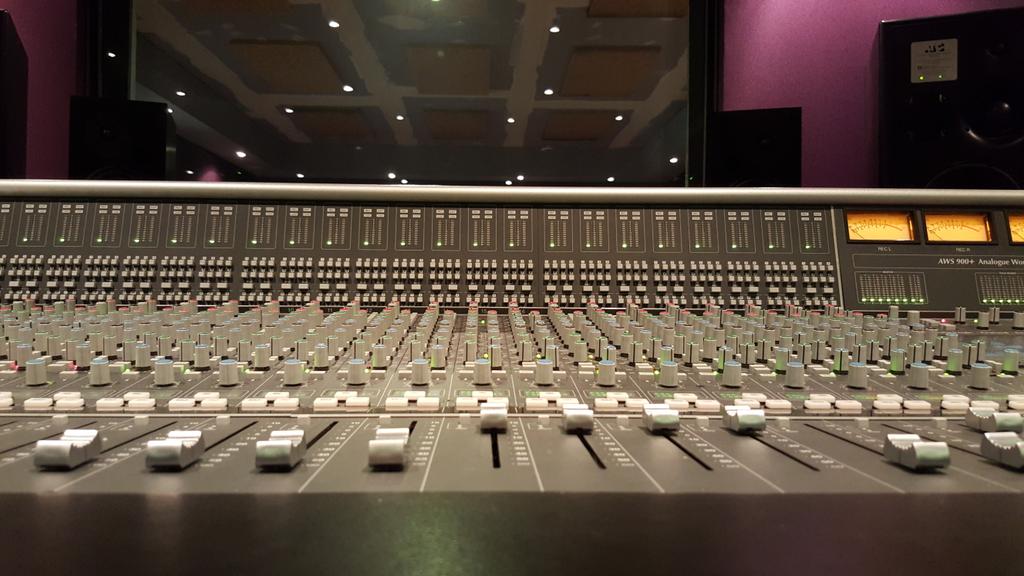 Diffraction Studios tweet media