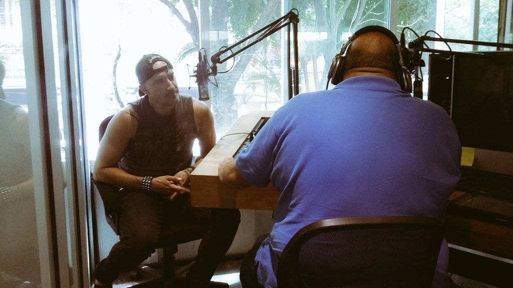 NotYetEntertain's tweet image. @motormx en vivo por @r101ck con detalles del viernes! Ya casi! #NotYetPresenta #MotorII #ForoIndieRocks