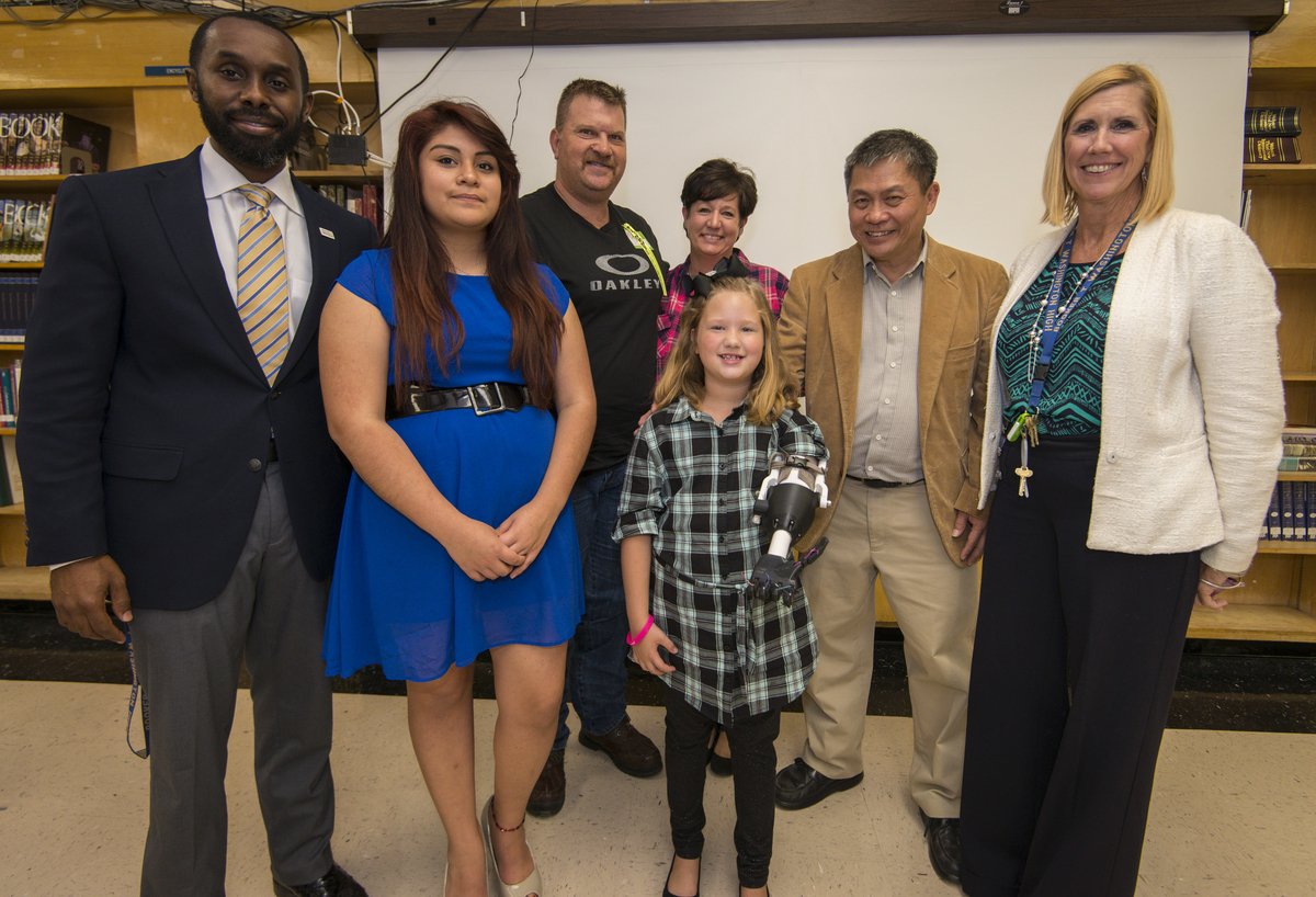 HoustonISD's tweet photo. Students at Washington HS create a prosthetic hand to change a 6-year-old girl’s life! https://t.co/EwDeot7yw5 https://t.co/n6qgh4tS1p