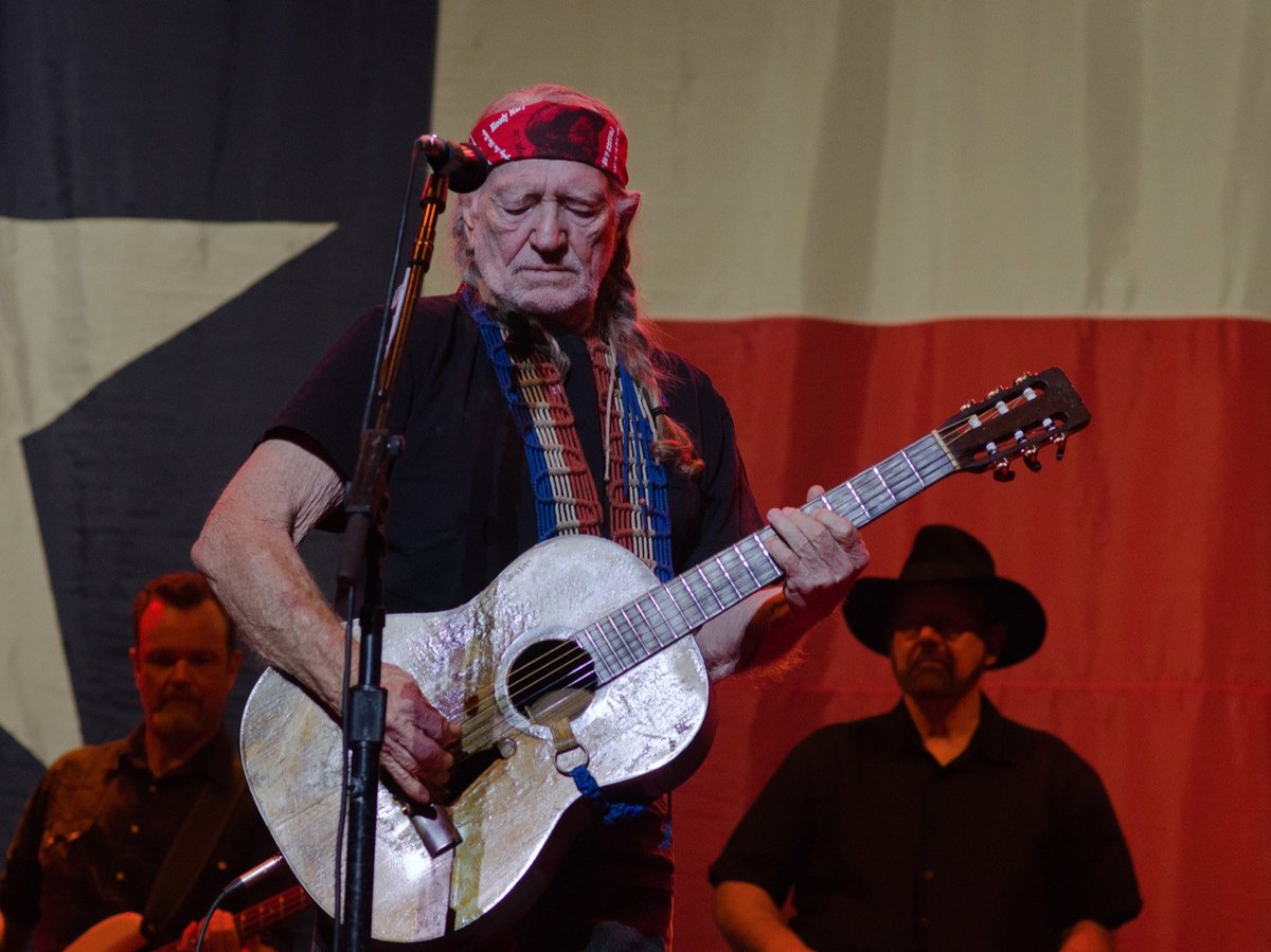 nedthetoothpik's tweet photo. Willie https://t.co/KVcznOeS5D