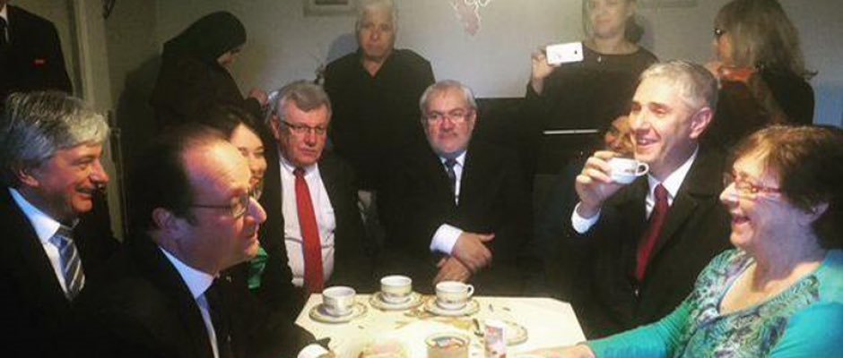 JeanLeChouan's tweet photo. #Lucettegate
"Le ridicule déshonore plus que le déshonneur"
La Rochefoucauld
à méditer chaque jour au #Socialistan https://t.co/n25uWqt4vx