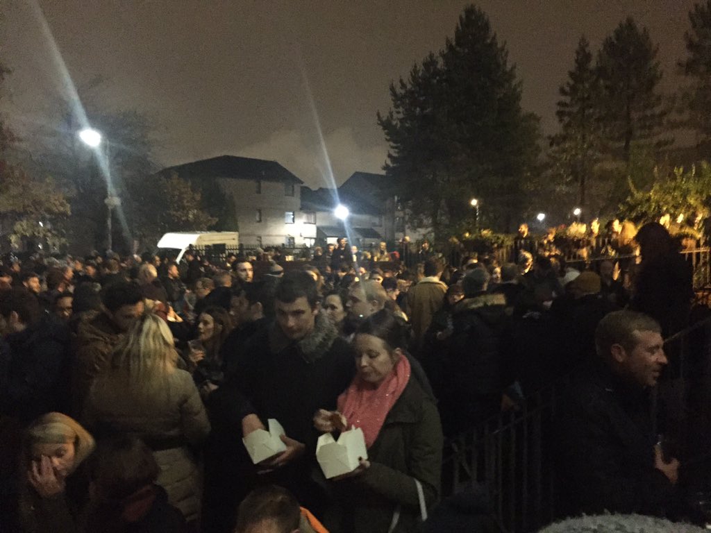 Glasgow_Chamber's tweet image. It's getting busy at @Westbeer ahead of the fireworks. Have fun and be safe #fireworkscode