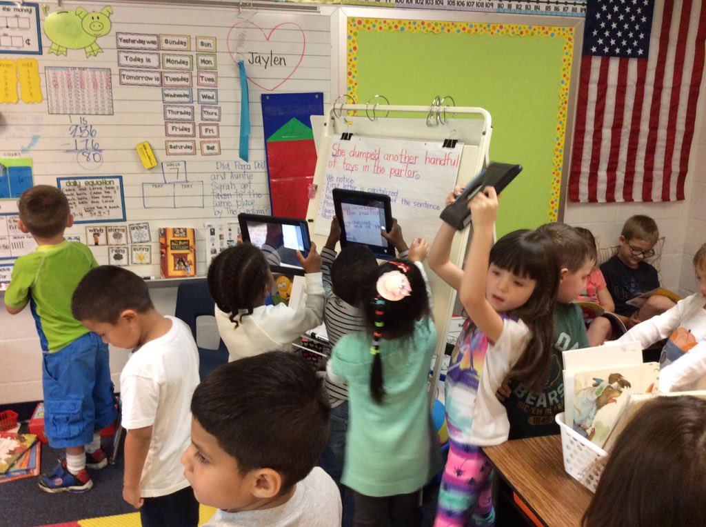 EcholsFirsties's tweet photo. PreK was on the hunt for the letter O in first grade! @WoodwayElem @Stephenson_WWE #wwlearn https://t.co/06qgA49gWm